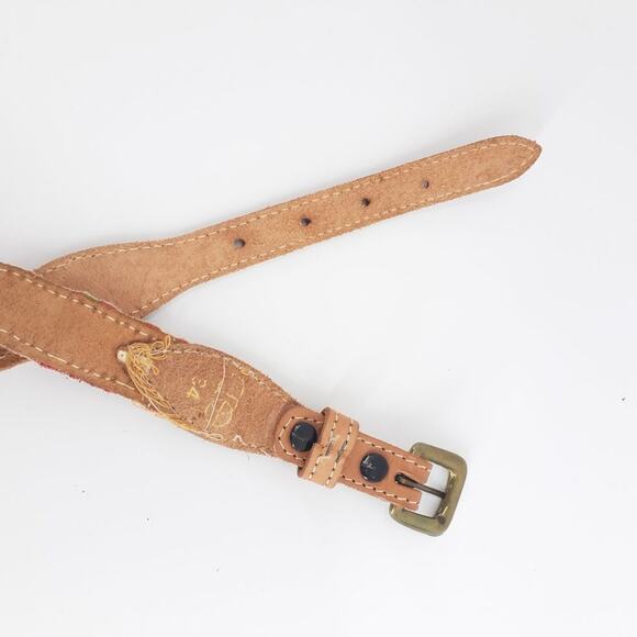 CDE Women's Beaded Fish Multicolored Belt Leather Boho Red White Blue size 28 - Picture 4 of 13